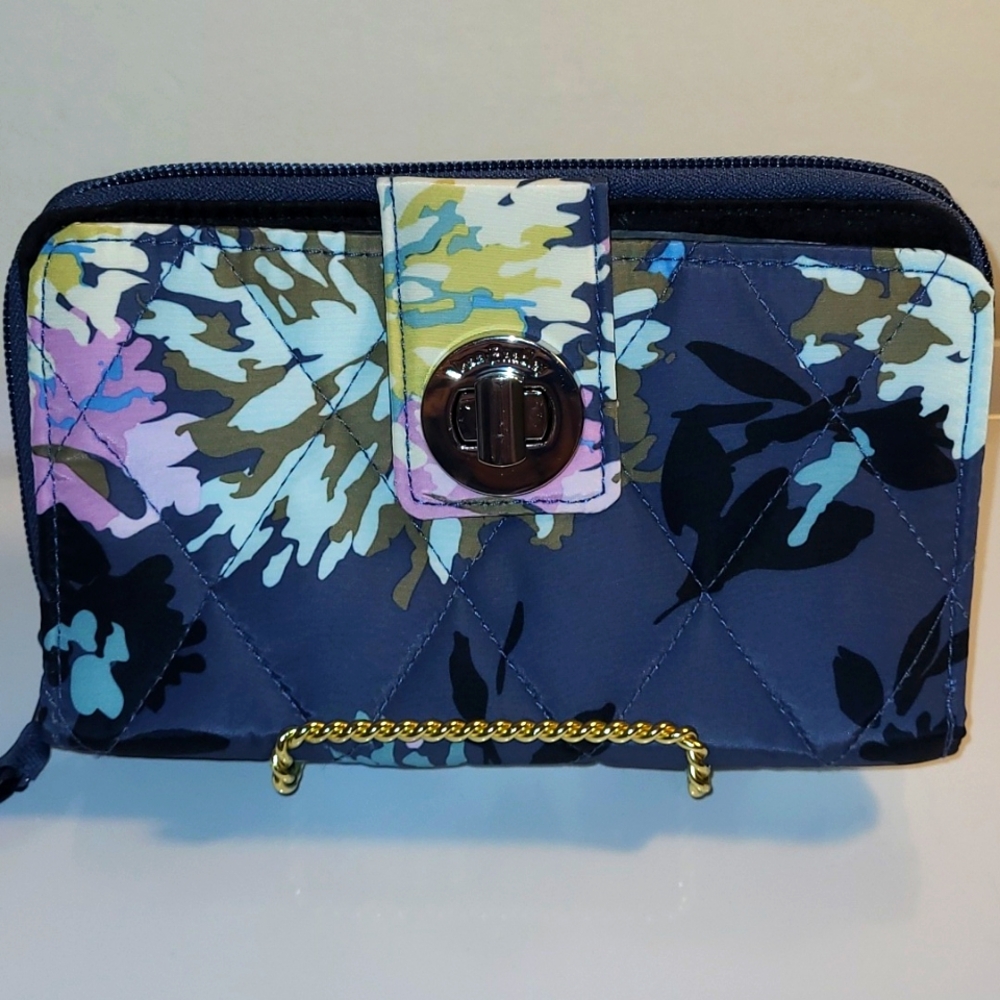 Vera Bradley Ultralight, RFID Turnlock Wallet